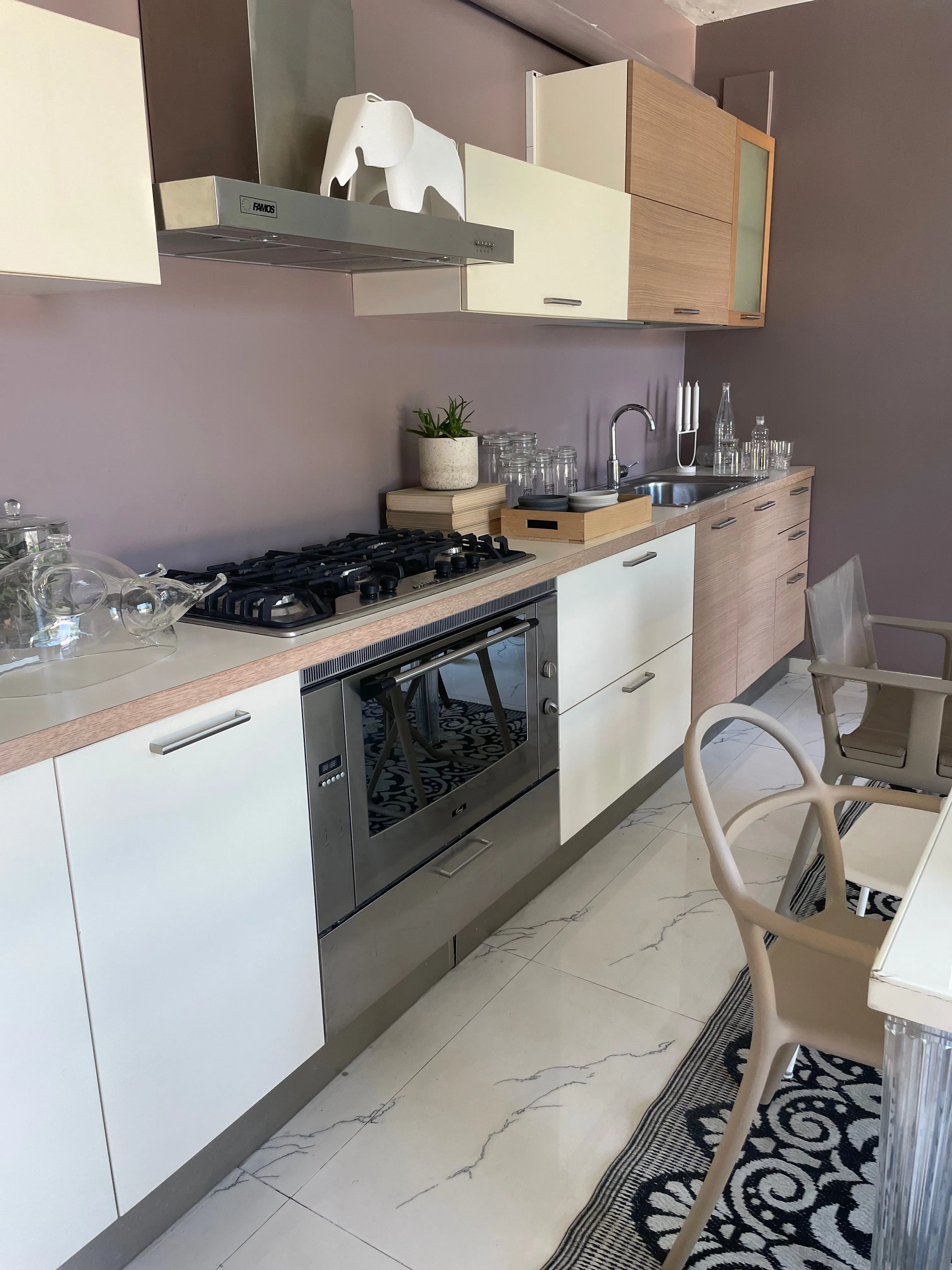 Kitchen with appliances