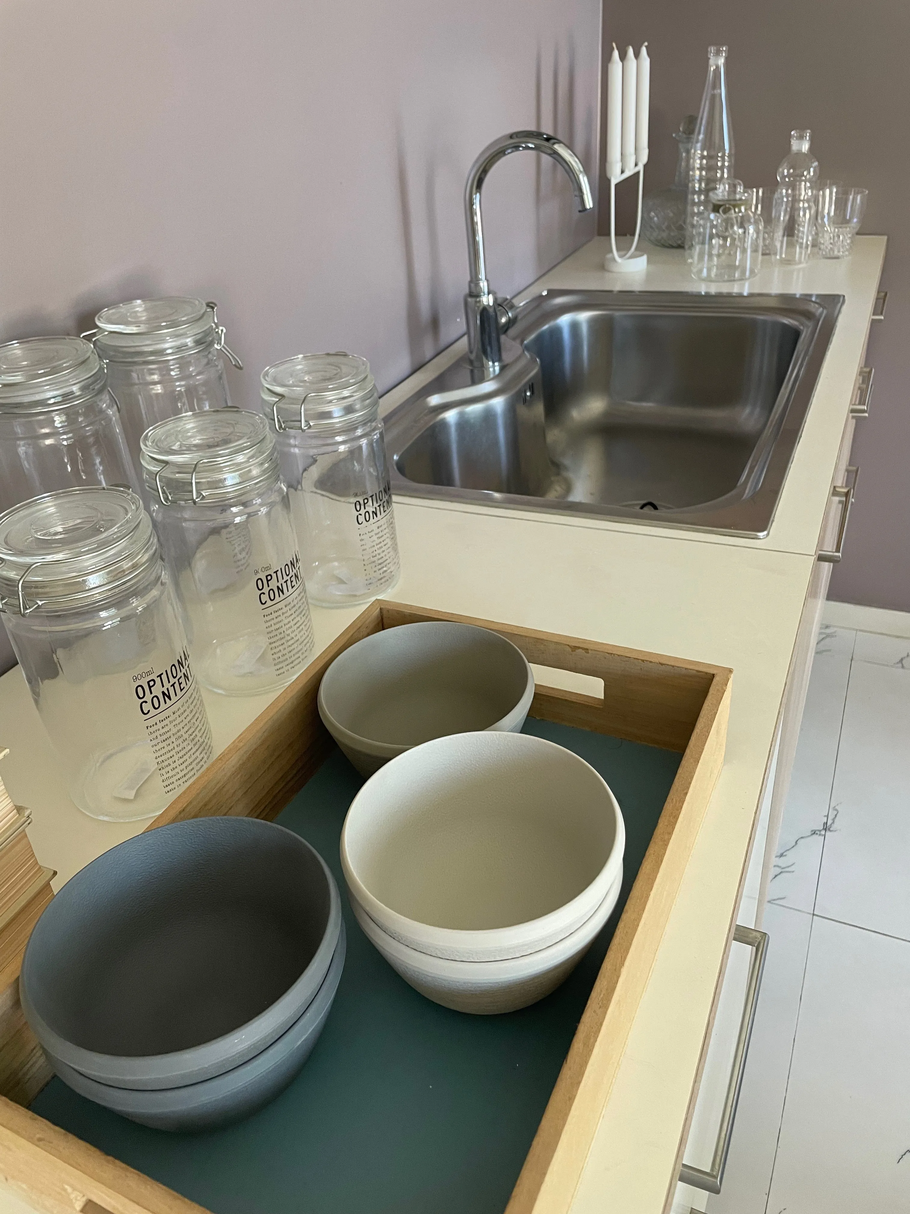 Kitchen with appliances